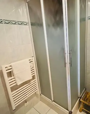 Maison Cosy Avec Ses 2 Terrasses 別荘 *